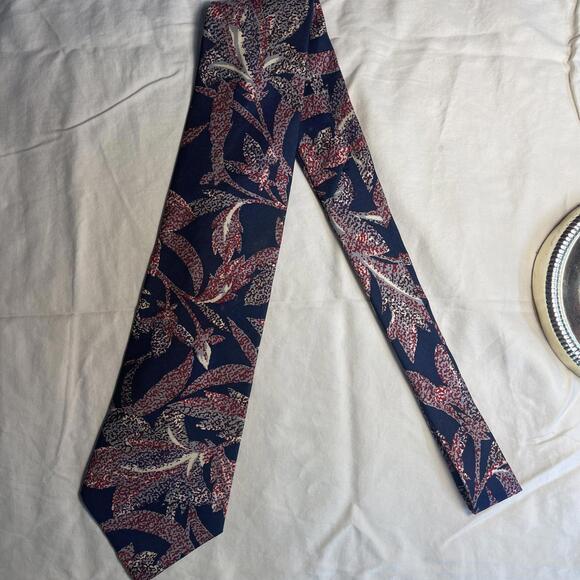 Vintage 80s Pierre Cardin 100% Silk Abstract Tie - Picture 2 of 3